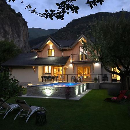 Chalet Barbara With Swimming Pool In The Heart Of Oisans Le Bourg-dʼOisans Exteriér fotografie